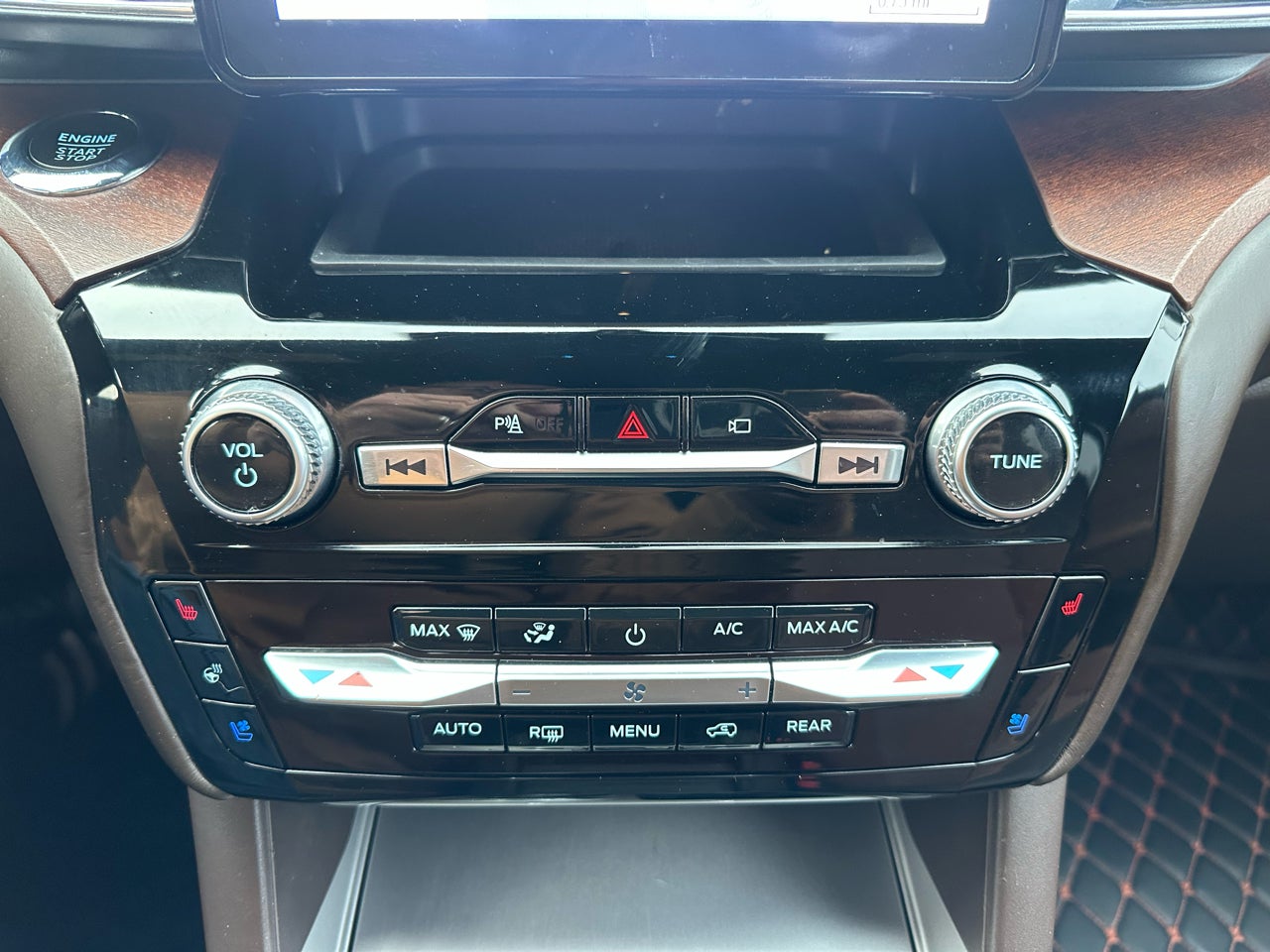 2023 Ford Explorer King Ranch 4WD