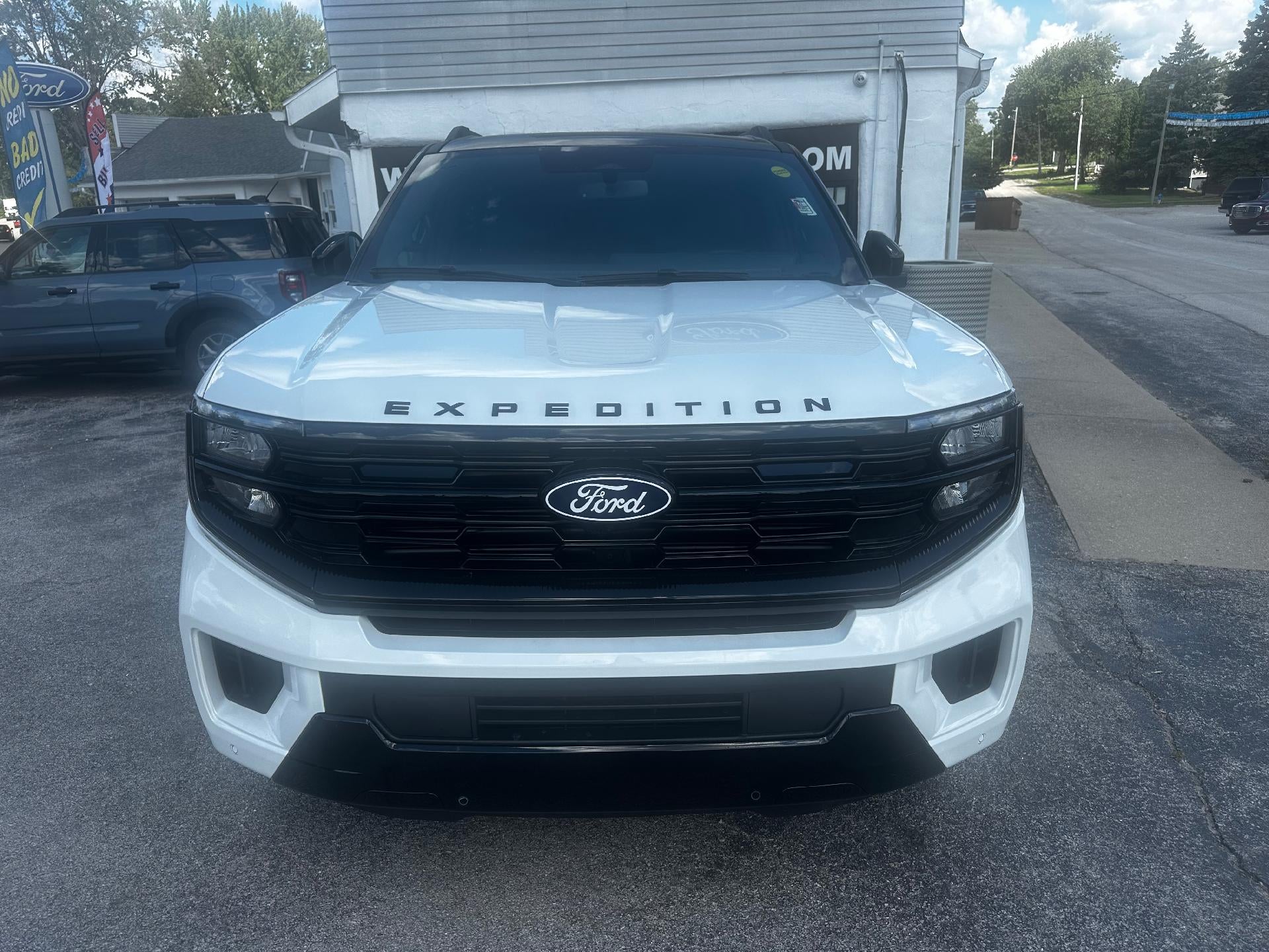 2027 Ford Expedition Max Platinum 4x4