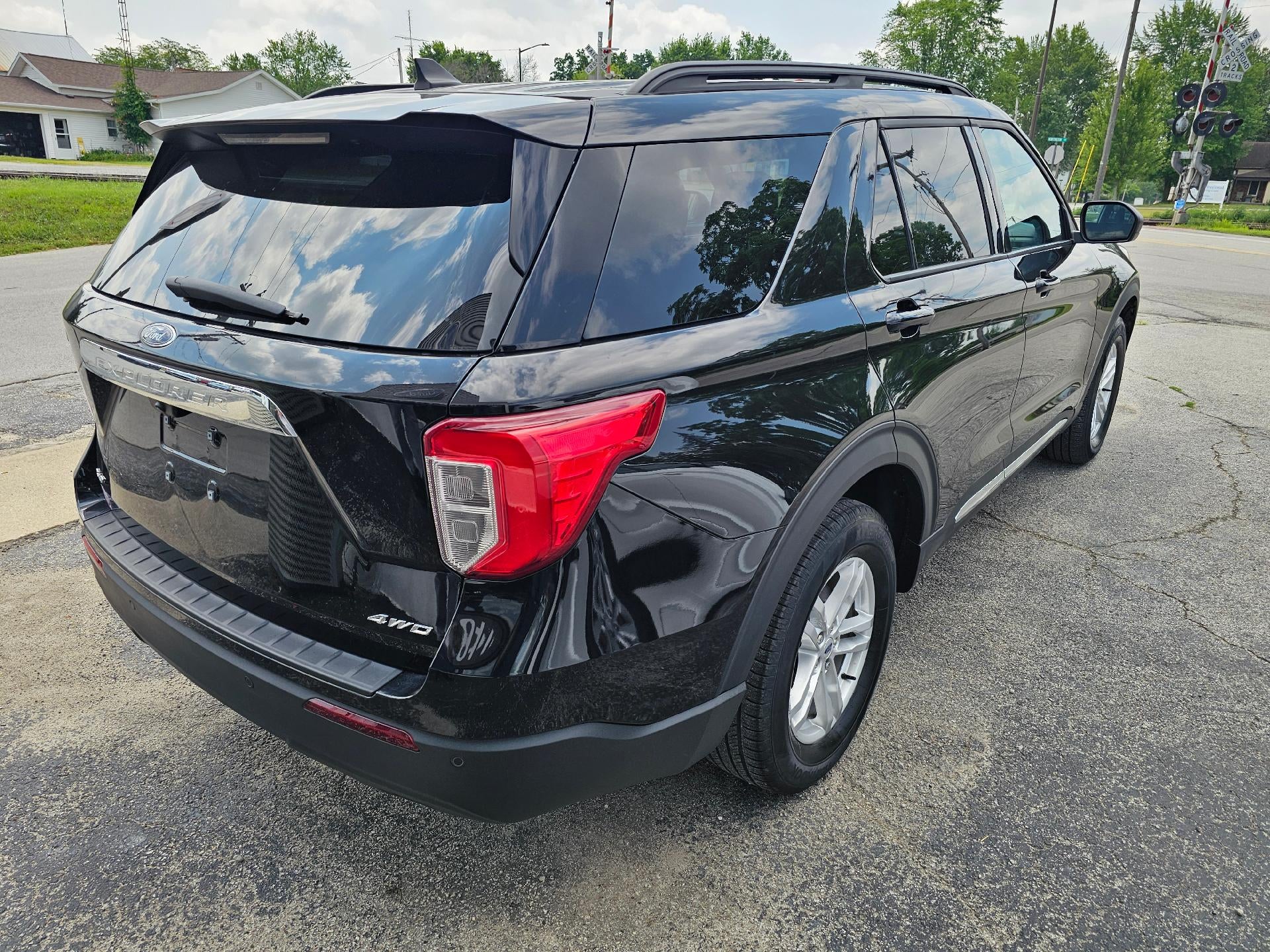 2023 Ford Explorer XLT 4WD