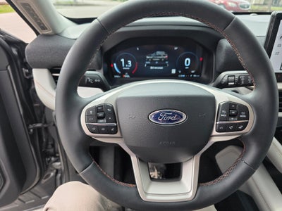 2026 Ford Explorer Active w/200A Pkg 4WD