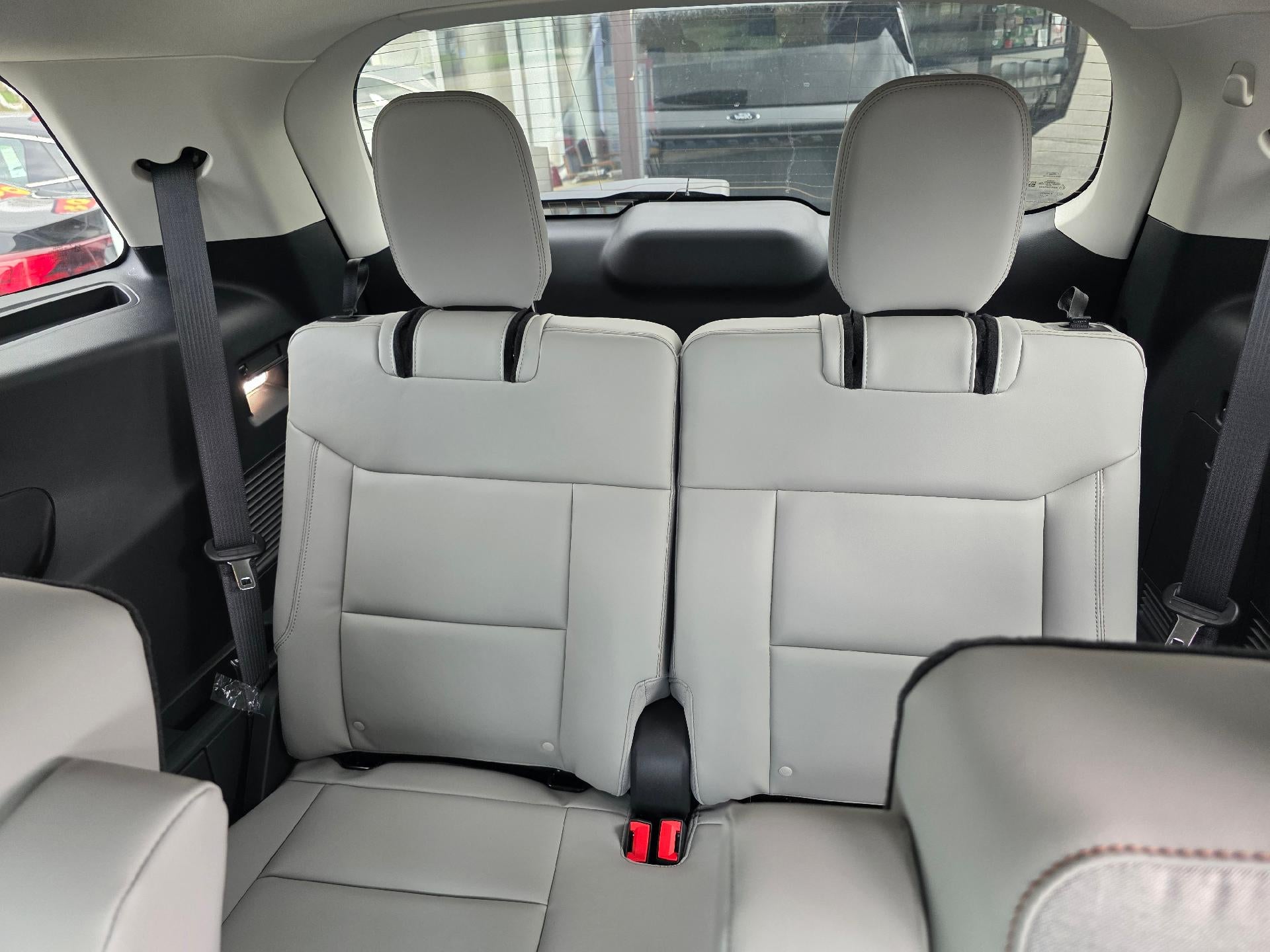 2026 Ford Explorer Active w/200A Pkg 4WD