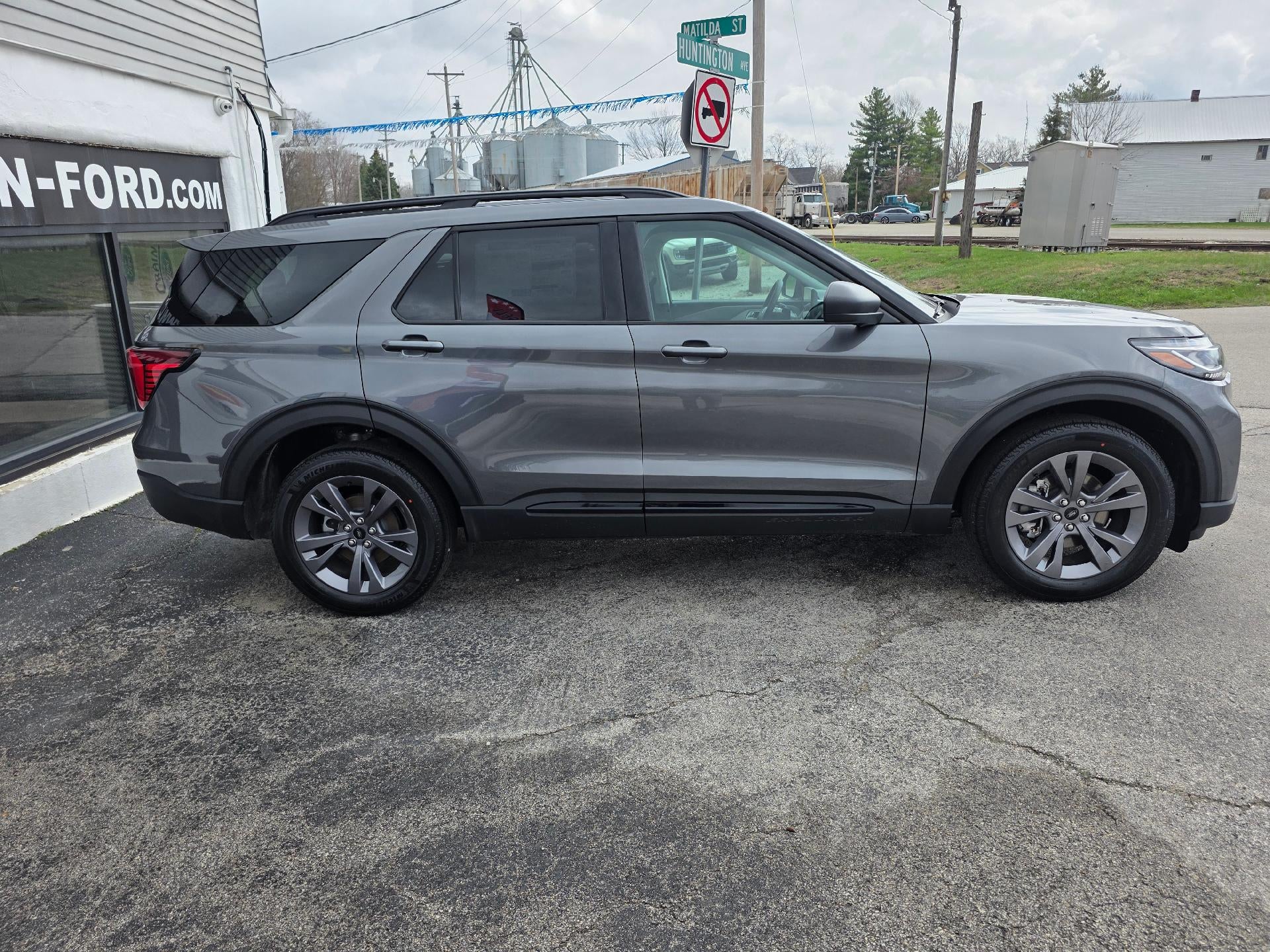2026 Ford Explorer Active w/200A Pkg 4WD