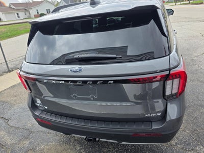 2026 Ford Explorer Active w/200A Pkg 4WD