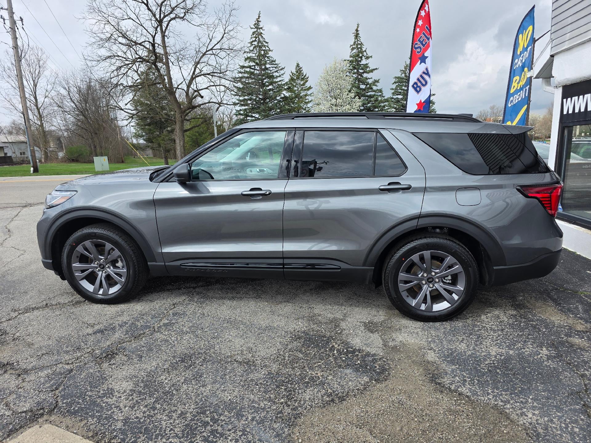 2026 Ford Explorer Active w/200A Pkg 4WD