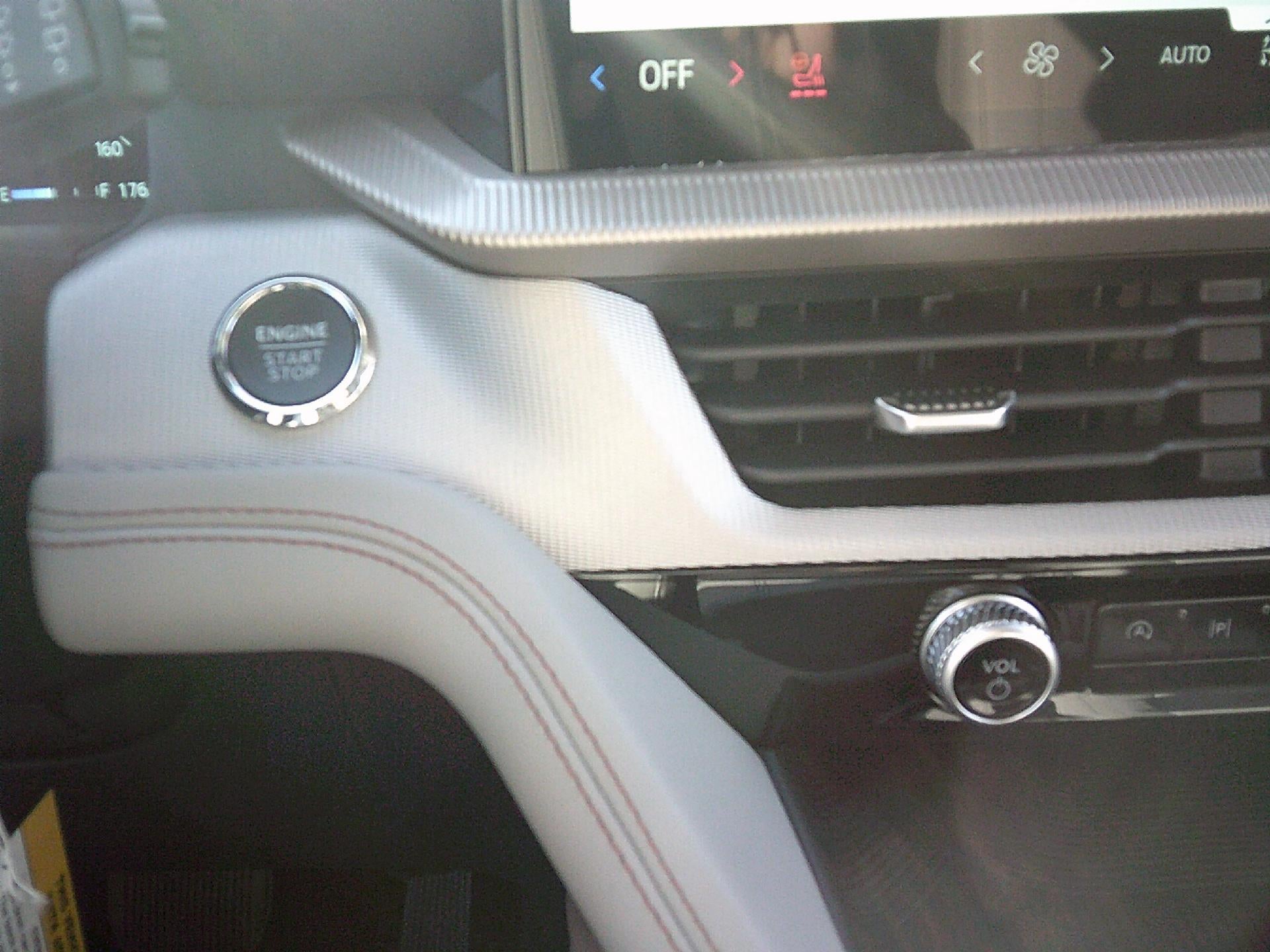 2026 Ford Explorer Active 4WD