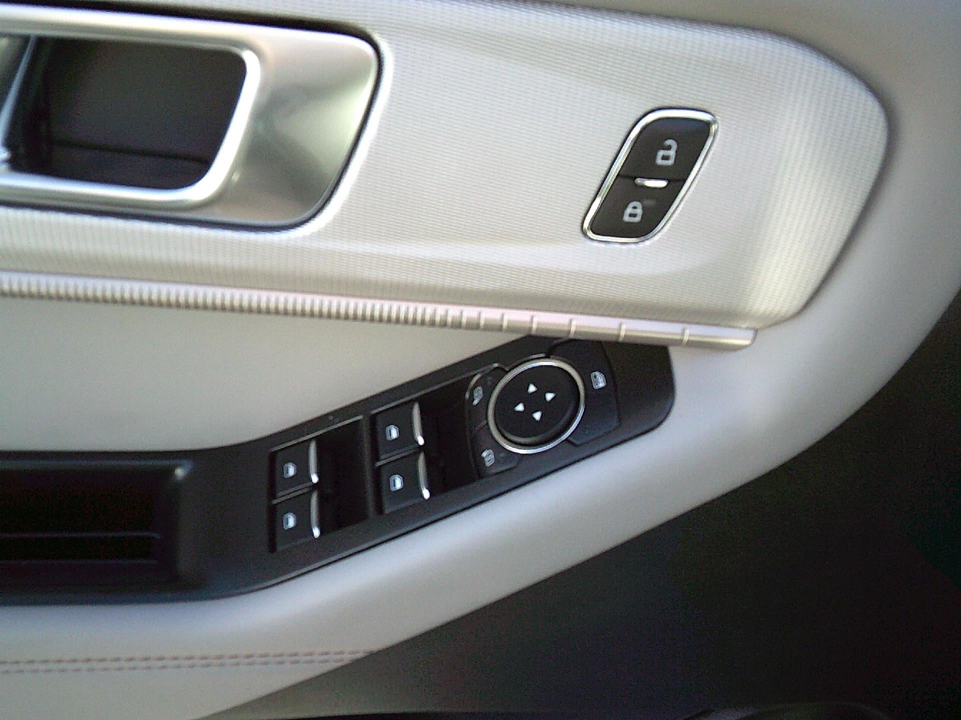 2026 Ford Explorer Active 4WD