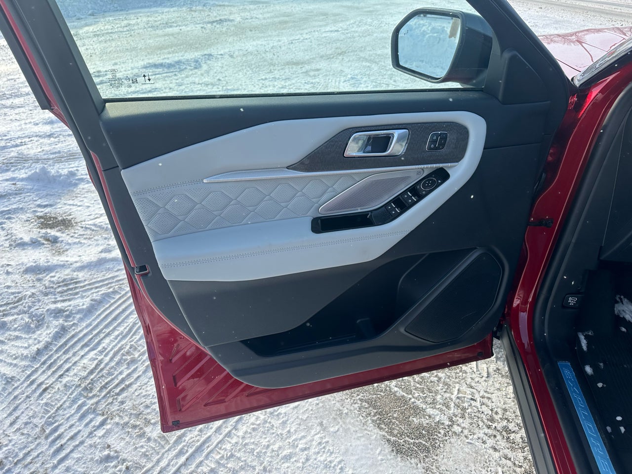 2026 Ford Explorer Platinum 4WD