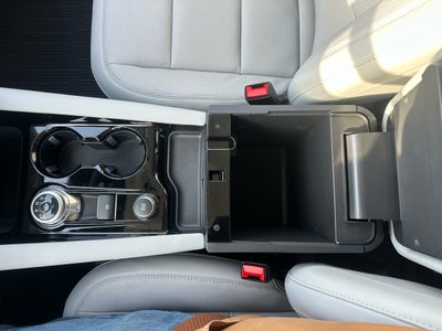 2026 Ford Explorer Platinum 4WD