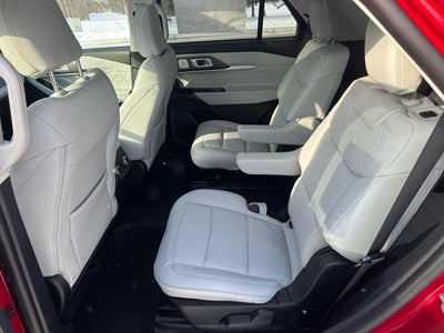 2026 Ford Explorer Platinum 4WD