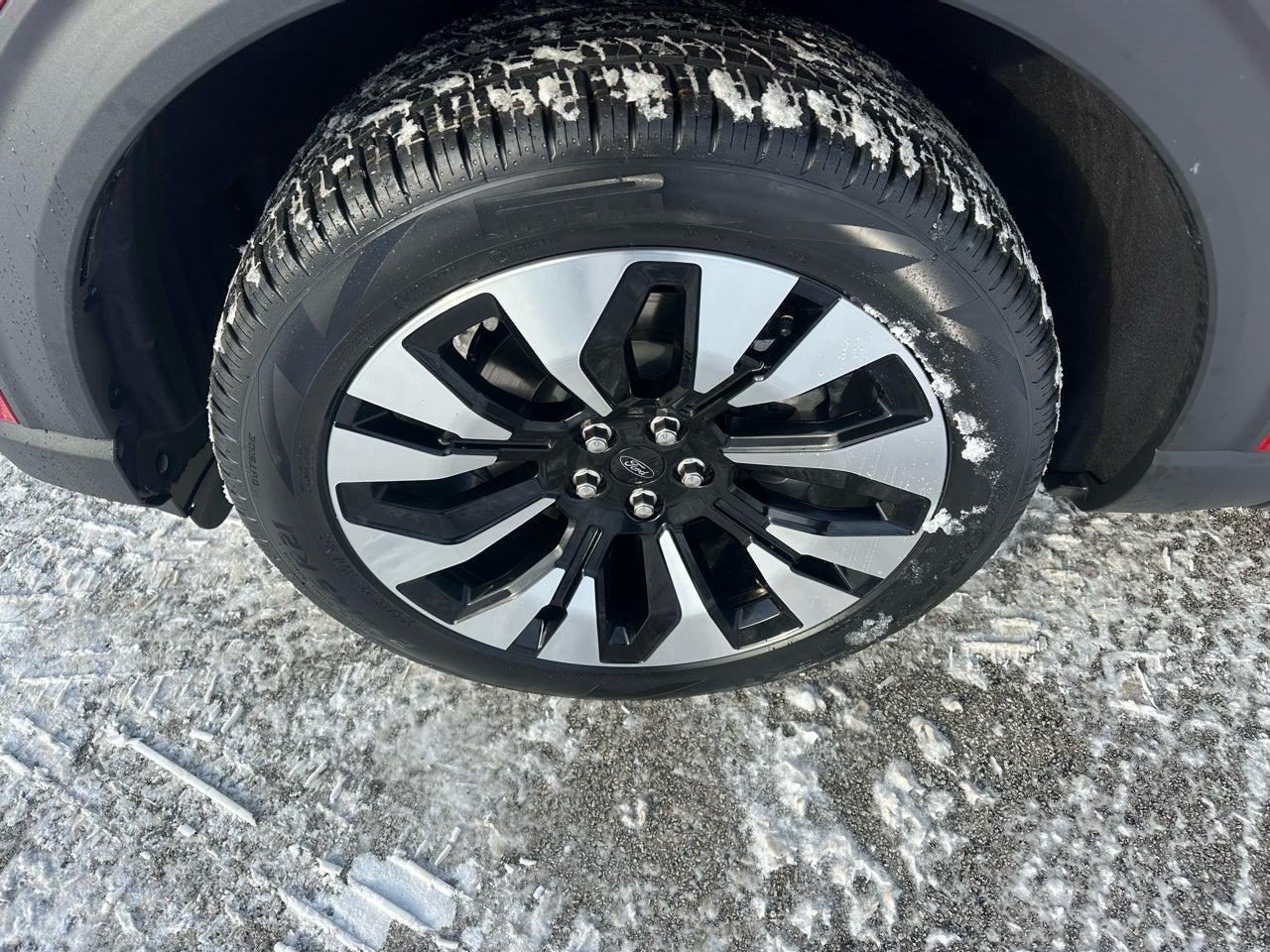 2026 Ford Explorer Platinum 4WD