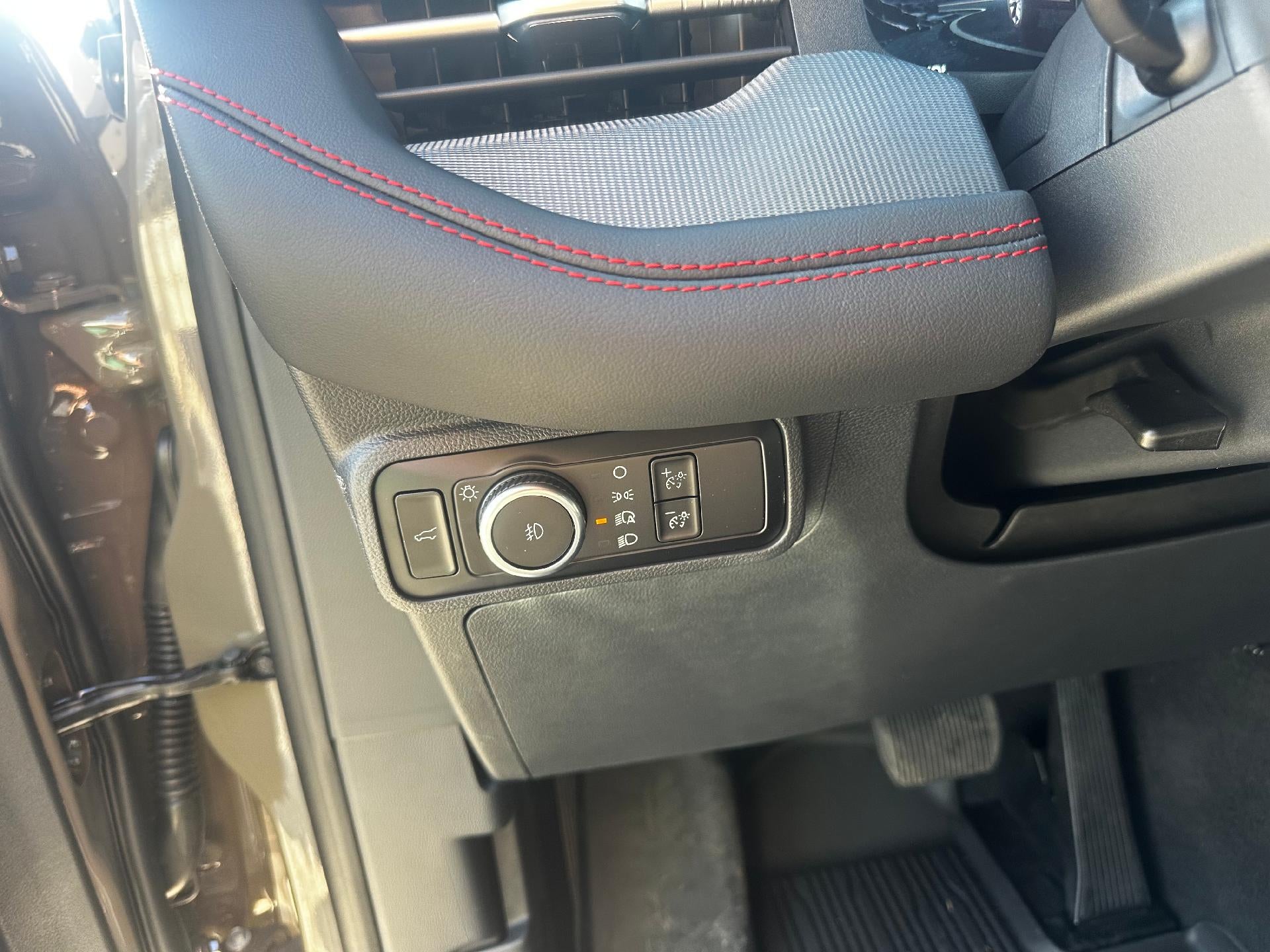 2027 Ford Explorer ST-Line 4WD
