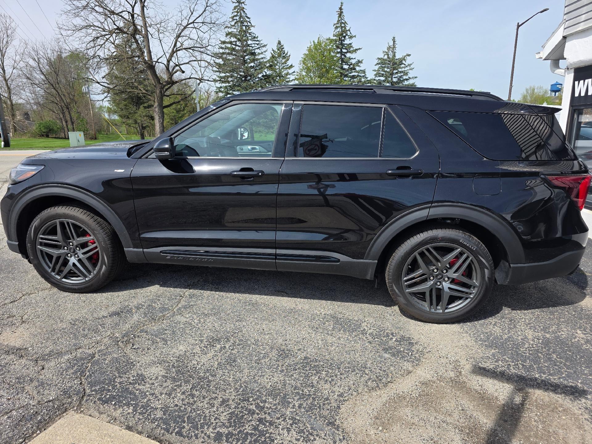 2026 Ford Explorer ST-Line 4WD