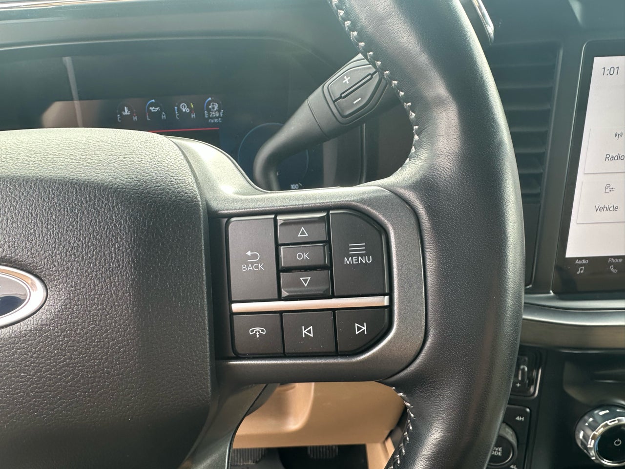 2024 Ford Super Duty F-250 SRW LARIAT 4WD Crew Cab 6.75' Box