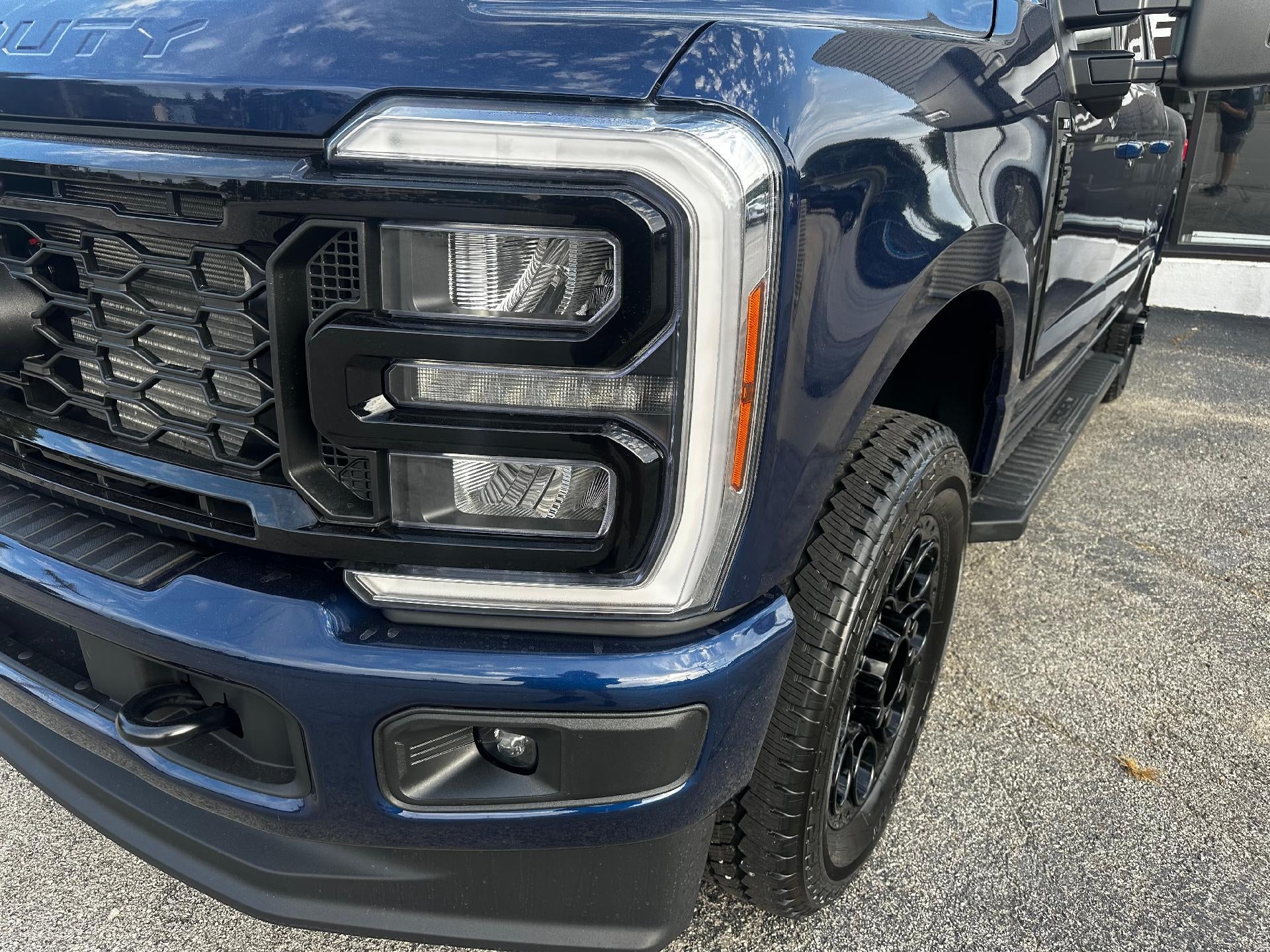 2027 Ford Super Duty F-250 SRW XLT 4WD Crew Cab 6.75' Box