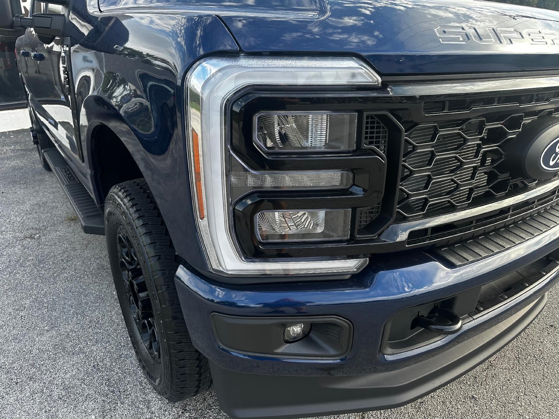 2027 Ford Super Duty F-250 SRW XLT 4WD Crew Cab 6.75' Box