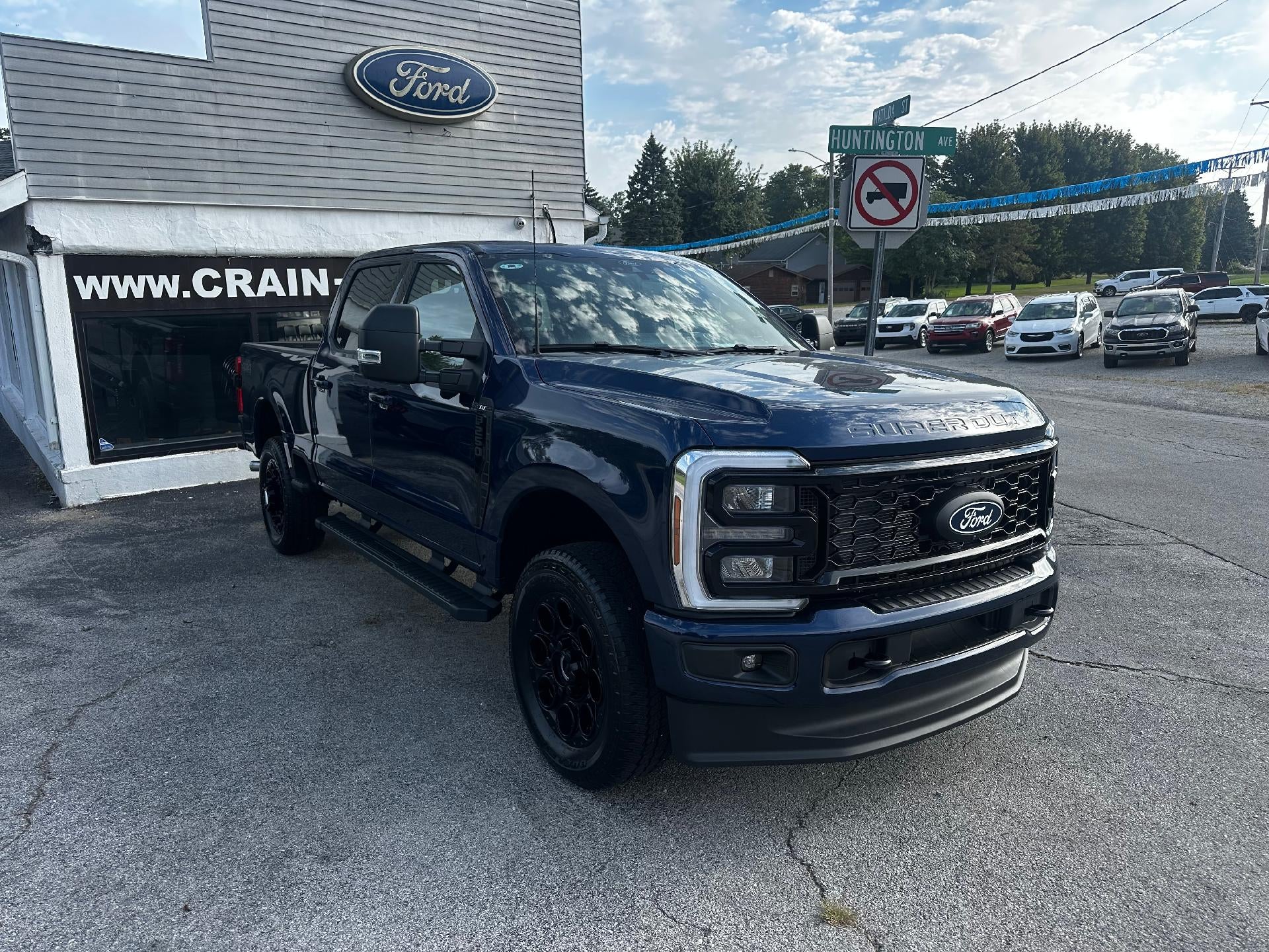 2027 Ford Super Duty F-250 SRW XLT 4WD Crew Cab 6.75' Box