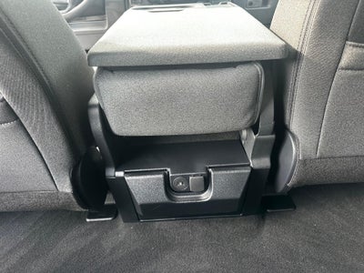 2027 Ford Super Duty F-250 SRW XLT 4WD Crew Cab 6.75' Box