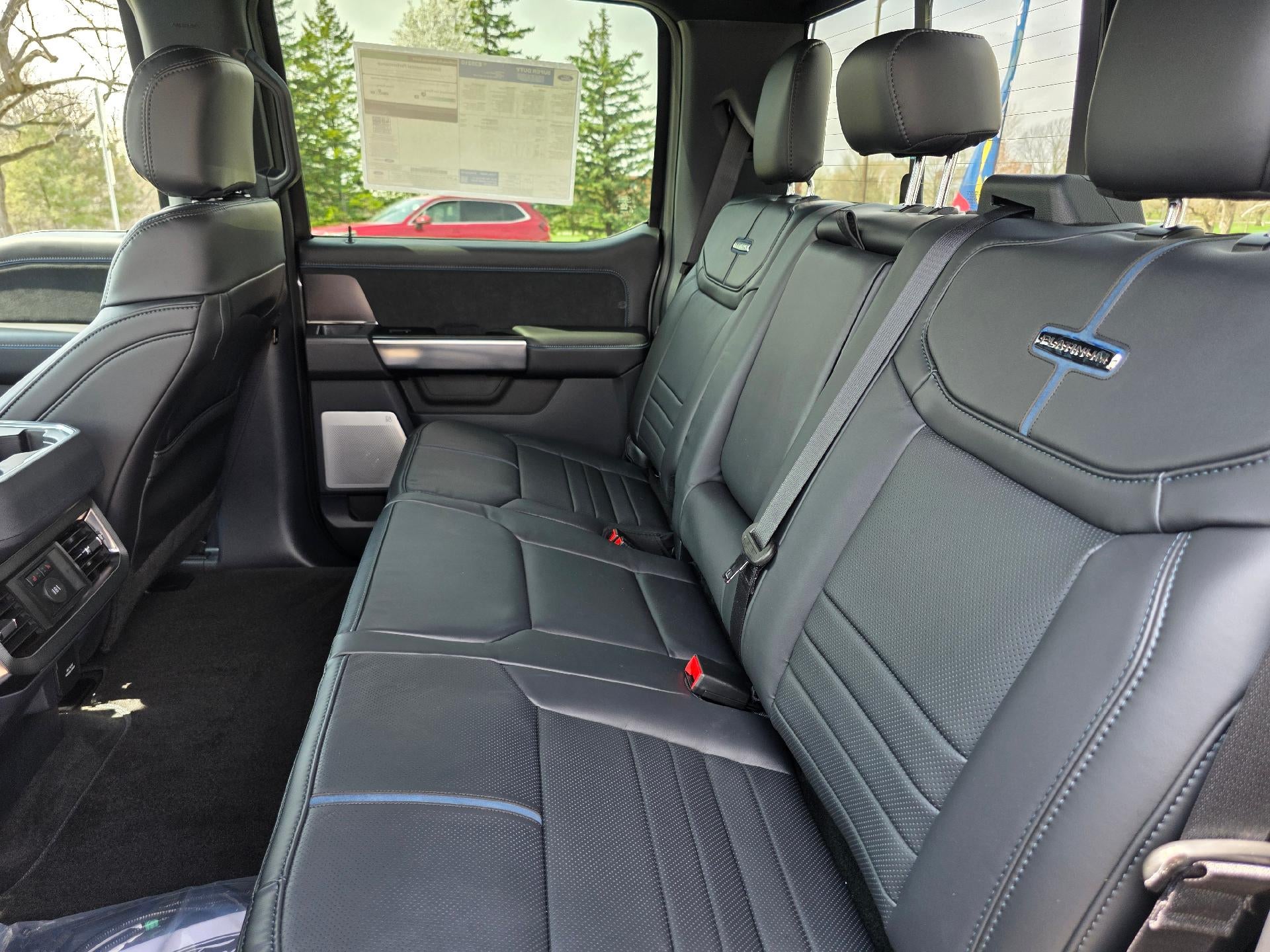 2026 Ford Super Duty F-350 SRW Platinum 4WD Crew Cab 6.75' Box