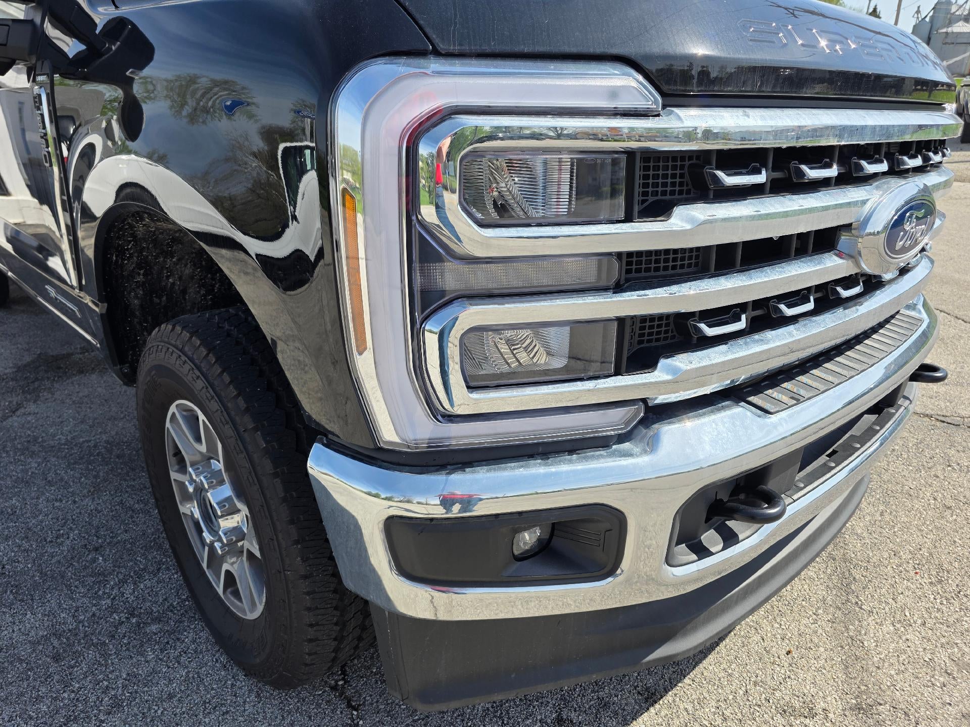 2026 Ford Super Duty F-350 SRW LARIAT 4WD Crew Cab 8' Box