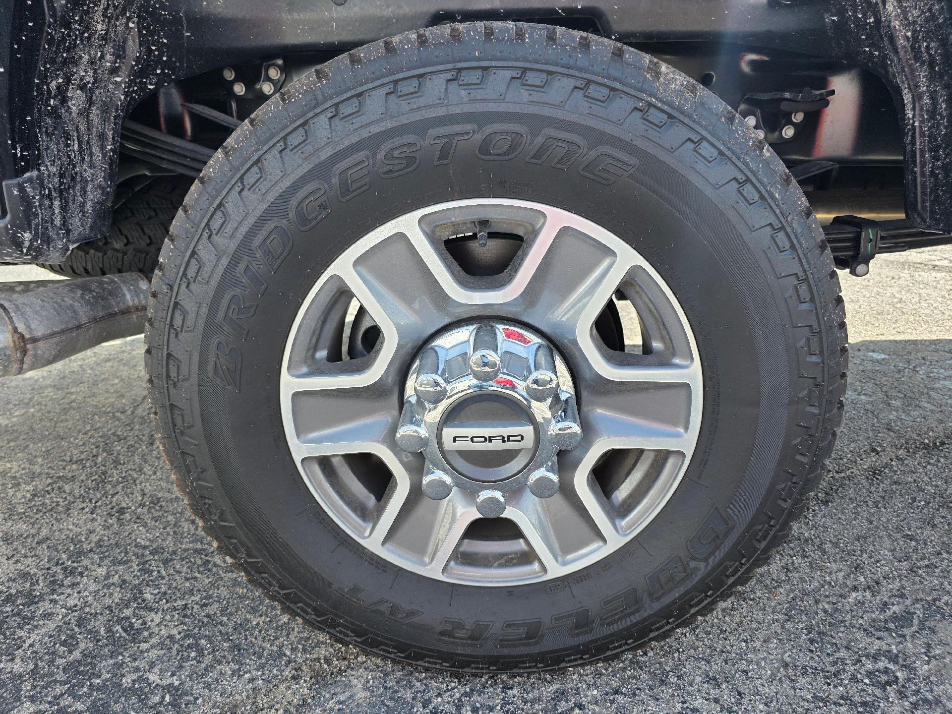 2026 Ford Super Duty F-350 SRW LARIAT 4WD Crew Cab 8' Box