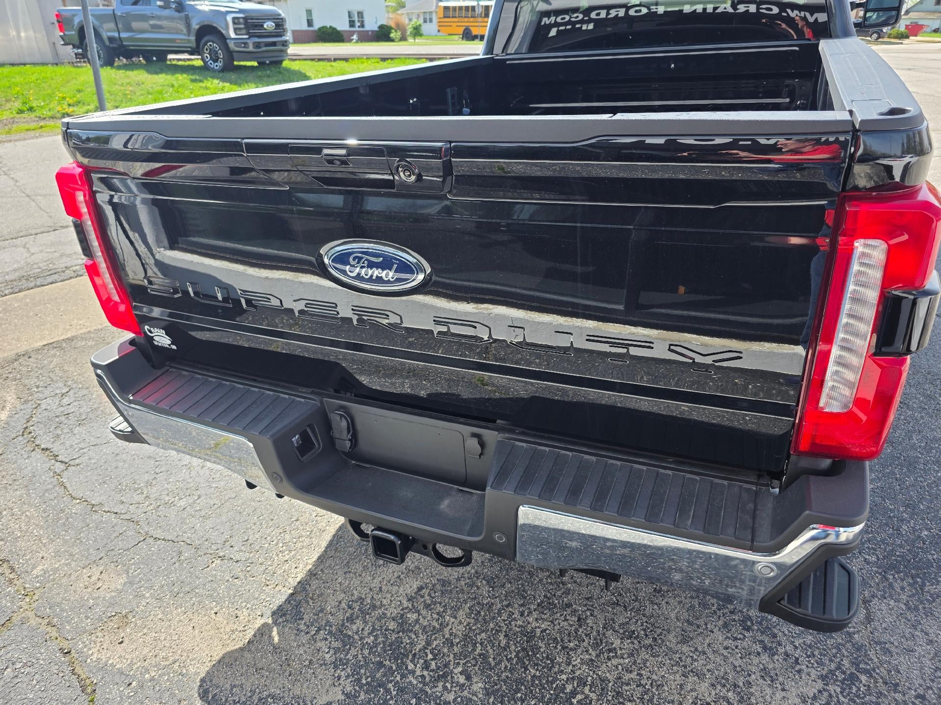 2026 Ford Super Duty F-350 SRW LARIAT 4WD Crew Cab 8' Box