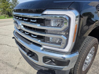 2026 Ford Super Duty F-350 SRW LARIAT 4WD Crew Cab 8' Box