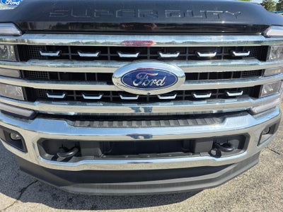 2026 Ford Super Duty F-350 SRW LARIAT 4WD Crew Cab 8' Box
