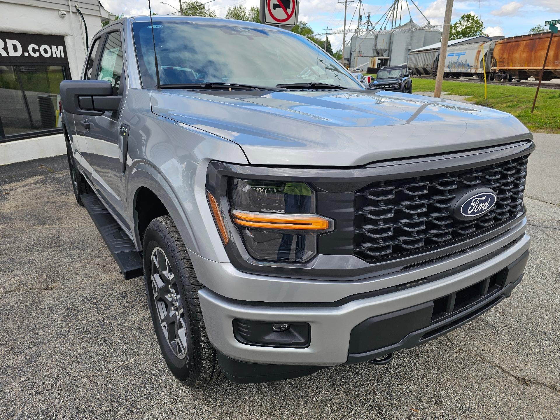 2025 Ford F-150 STX 4WD SuperCab 6.5' Box