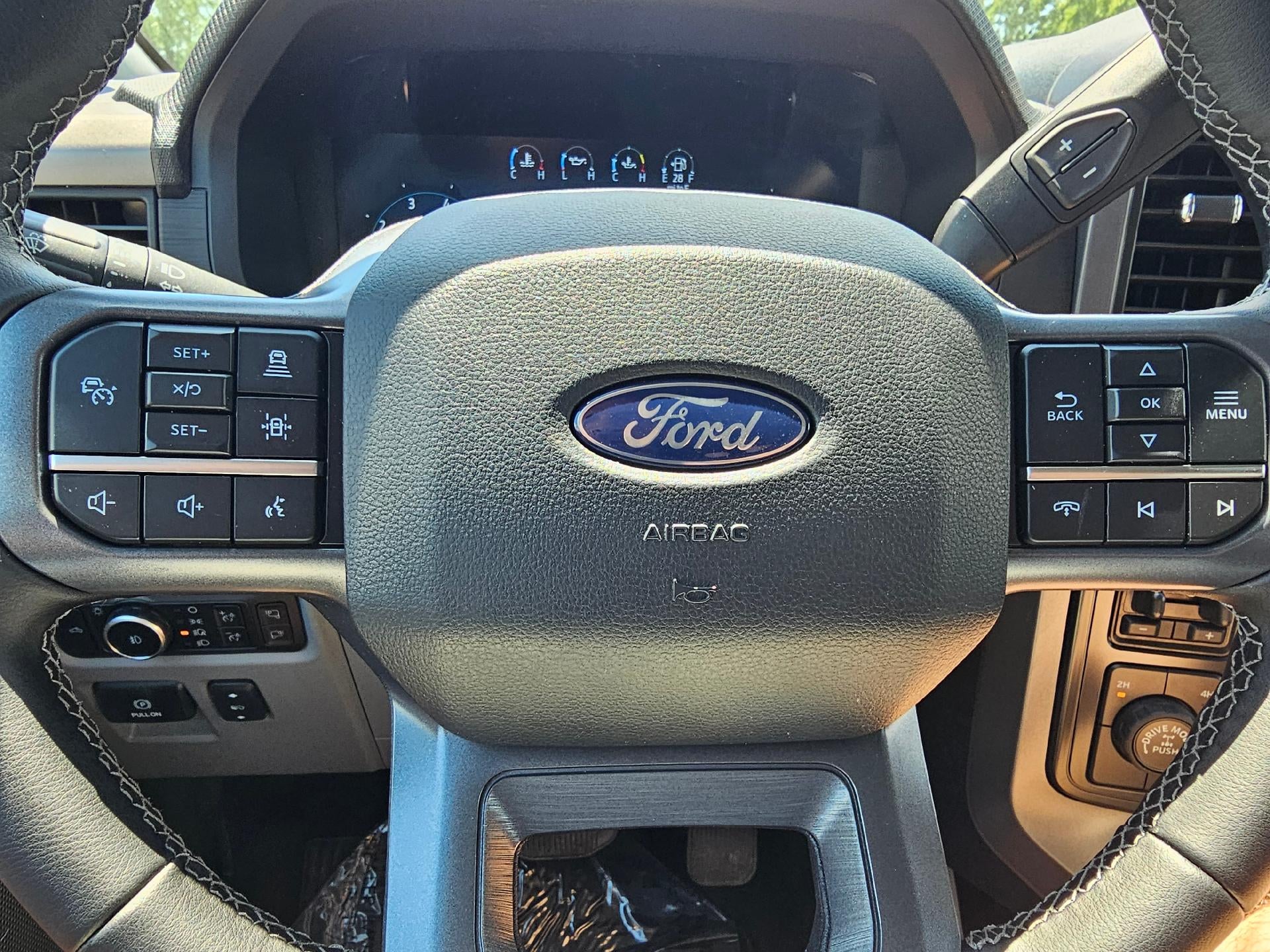 2025 Ford F-150 XLT 4WD SuperCrew 5.5' Box