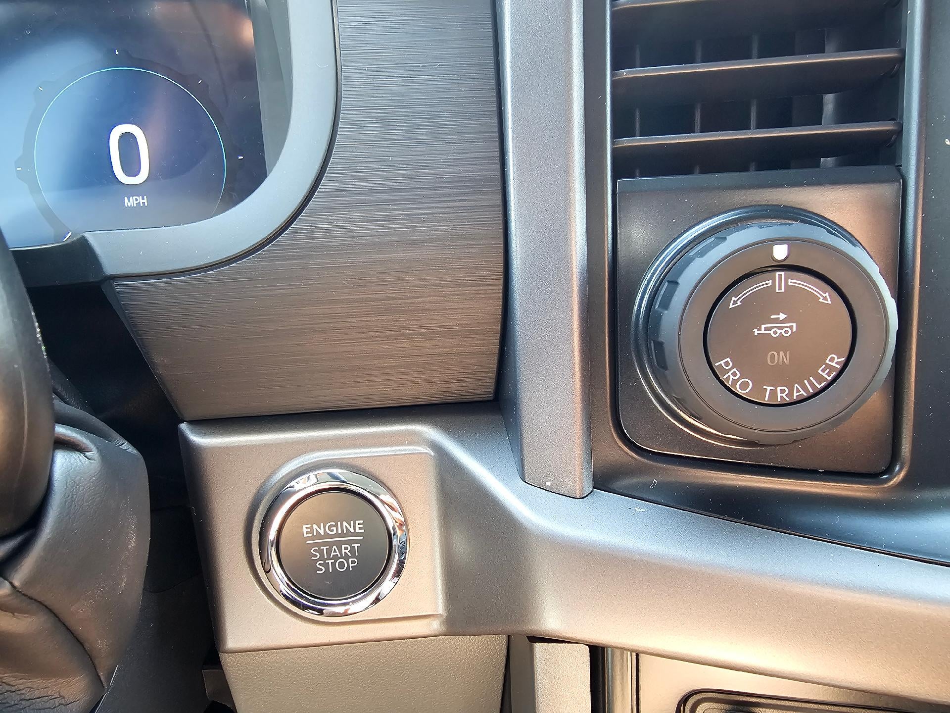 2025 Ford F-150 XLT 4WD SuperCrew 5.5' Box