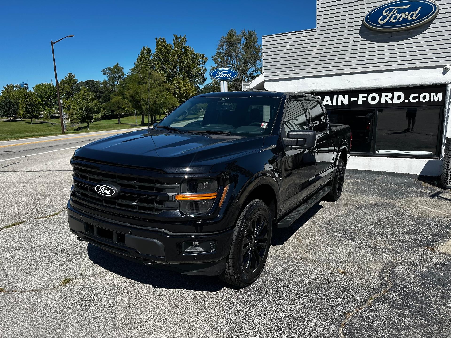 2026 Ford F-150 XLT 4WD SuperCrew 5.5' Box