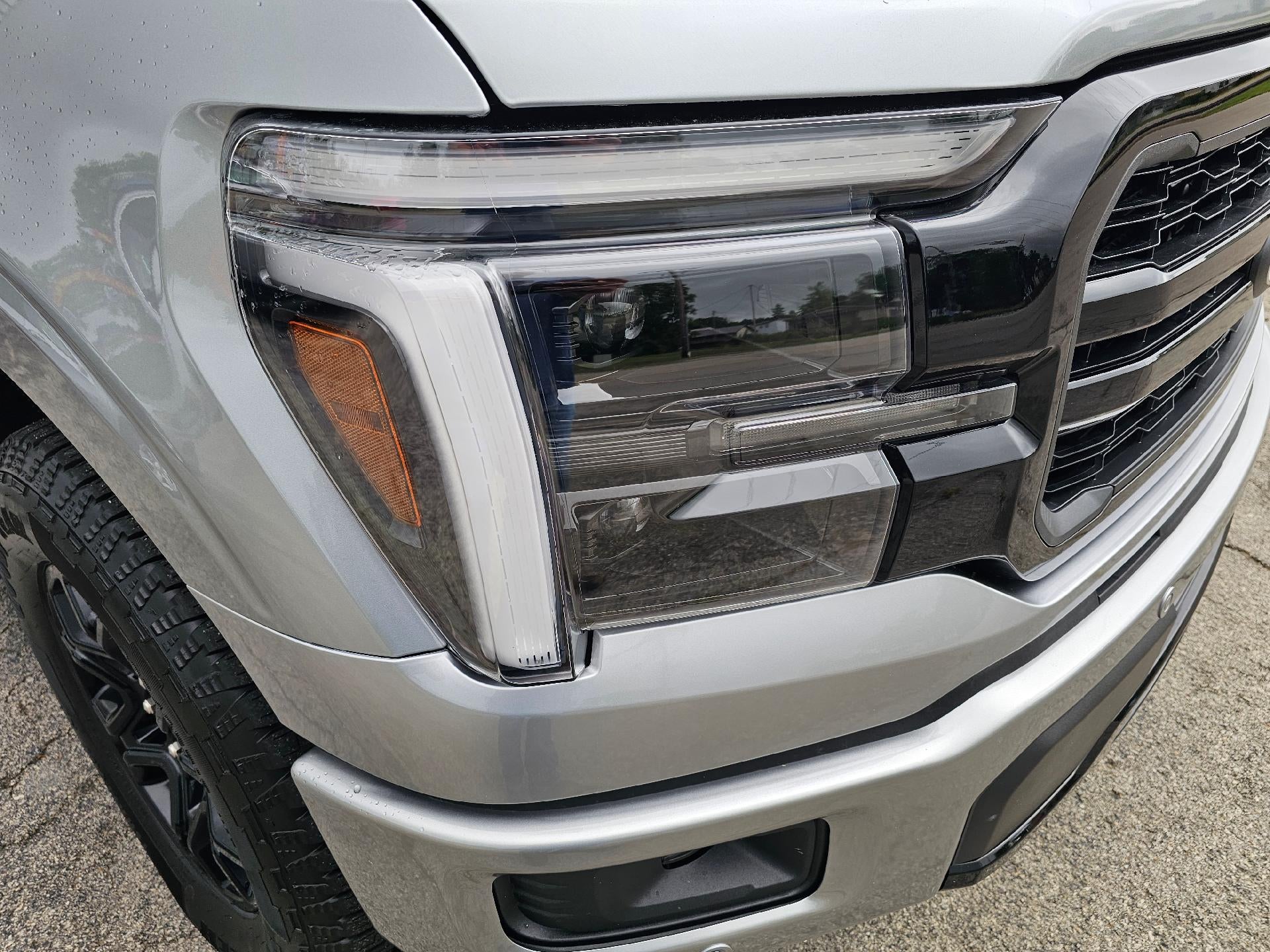 2025 Ford F-150 LARIAT 4WD SuperCrew 5.5' Box