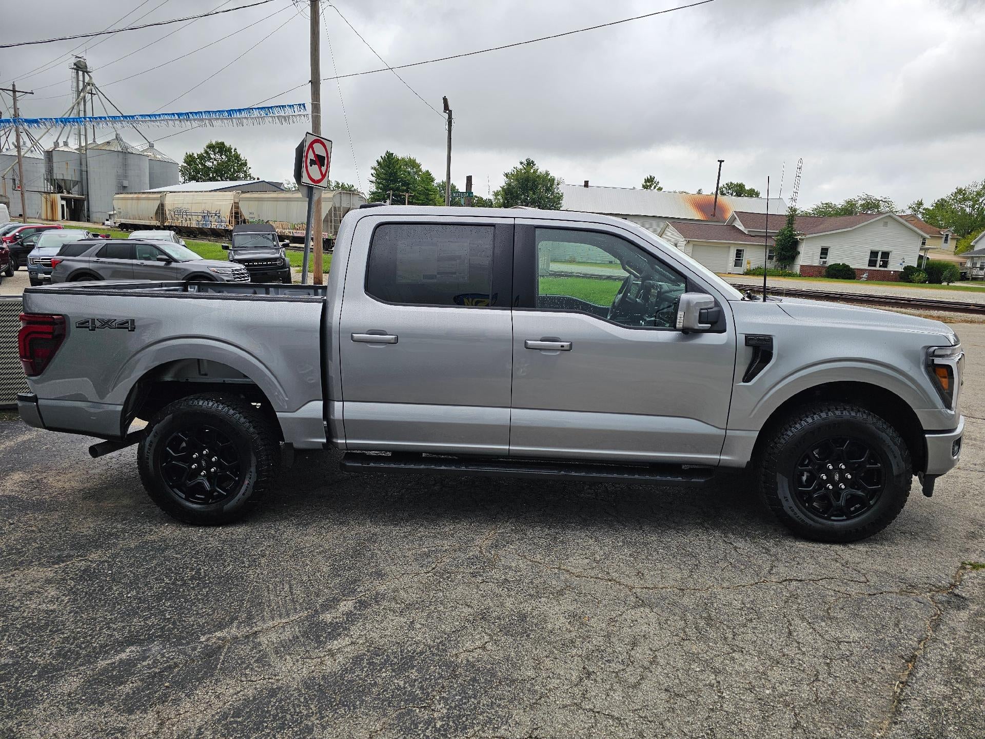 2025 Ford F-150 LARIAT 4WD SuperCrew 5.5' Box