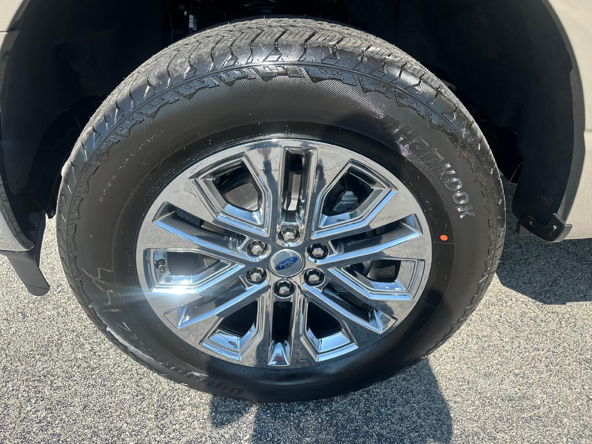 2026 Ford F-150 LARIAT 4WD SuperCrew 5.5' Box