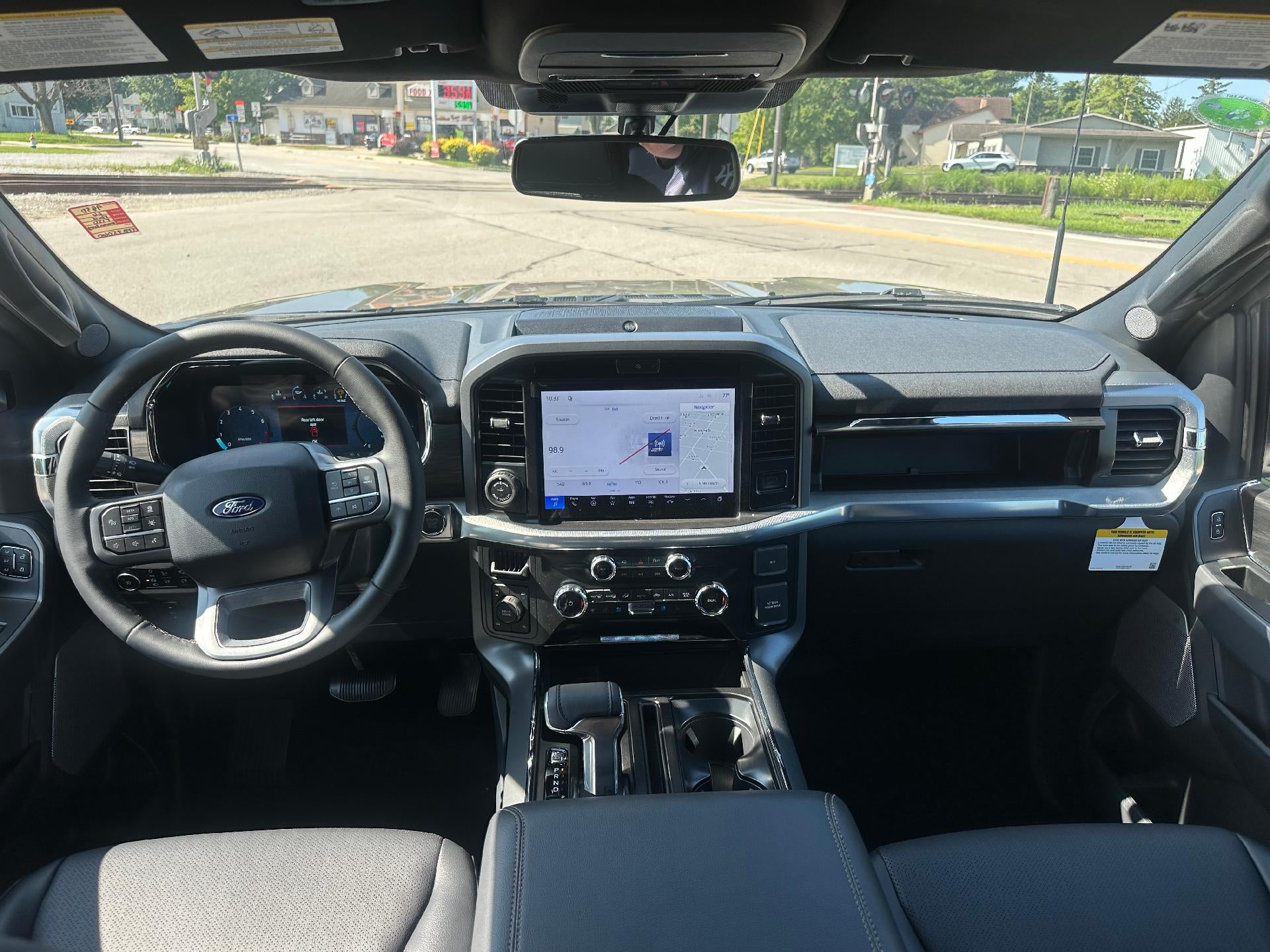2026 Ford F-150 LARIAT 4WD SuperCrew 5.5' Box