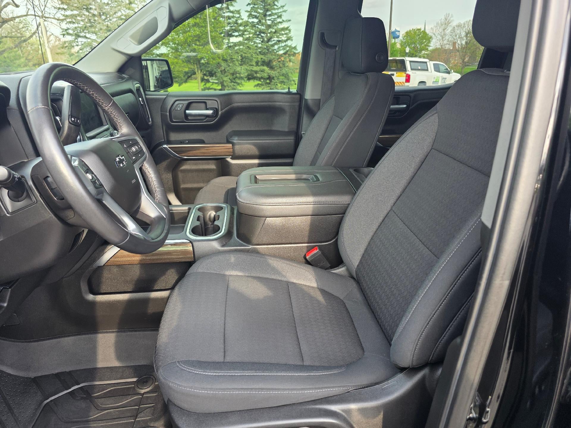 2022 Chevrolet Silverado 1500 LTD Crew Cab Short Box 4-Wheel Drive RST