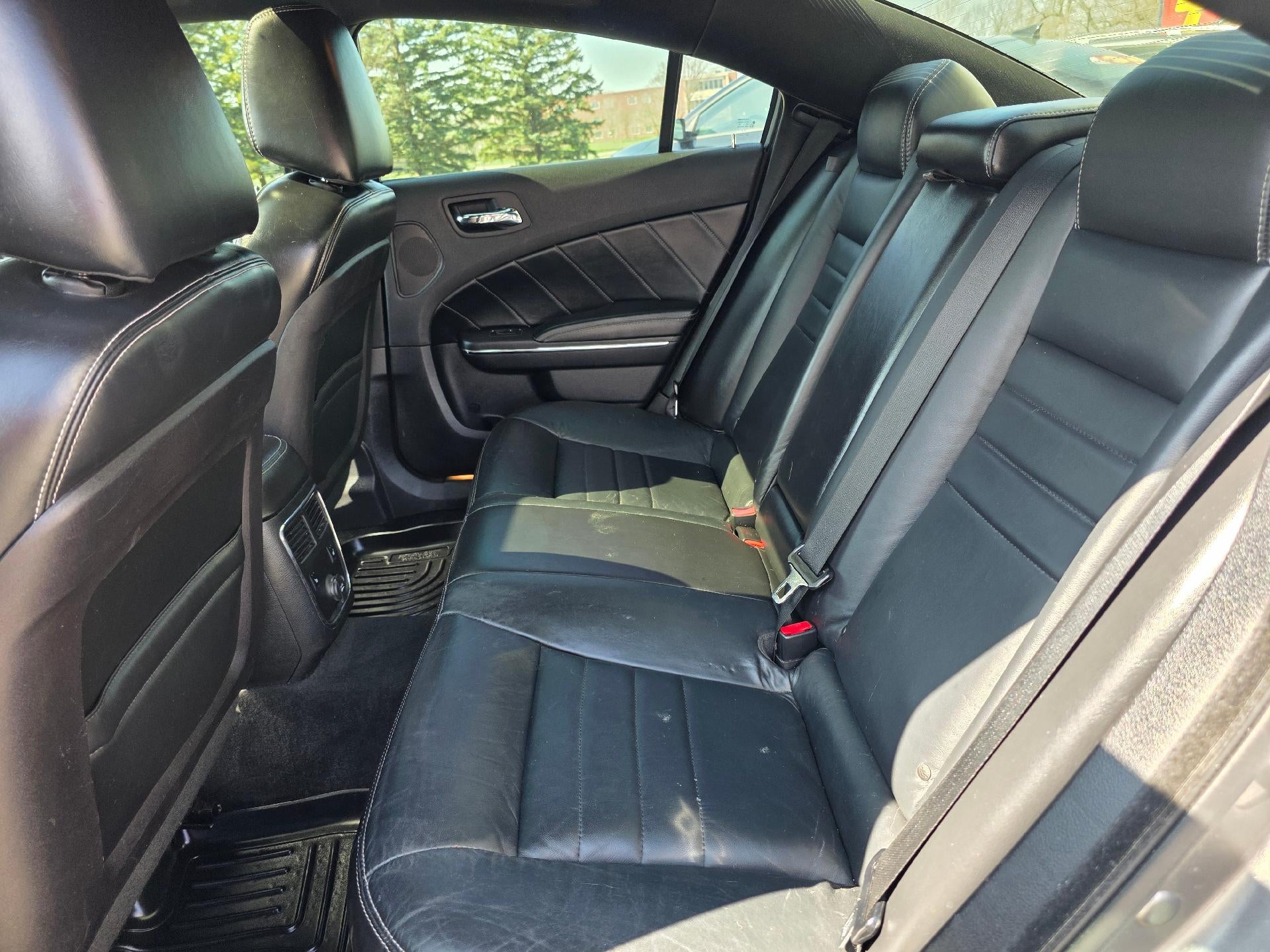 2011 Dodge Charger 4dr Sdn RT Max RWD