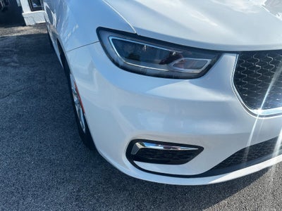 2022 Chrysler Pacifica Touring L FWD
