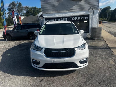 2022 Chrysler Pacifica Touring L FWD