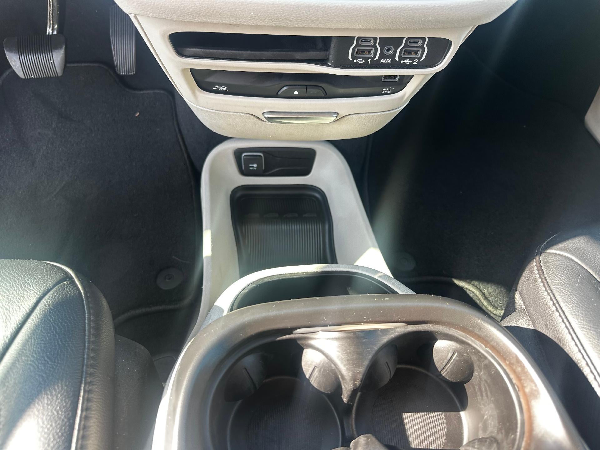 2022 Chrysler Pacifica Touring L FWD