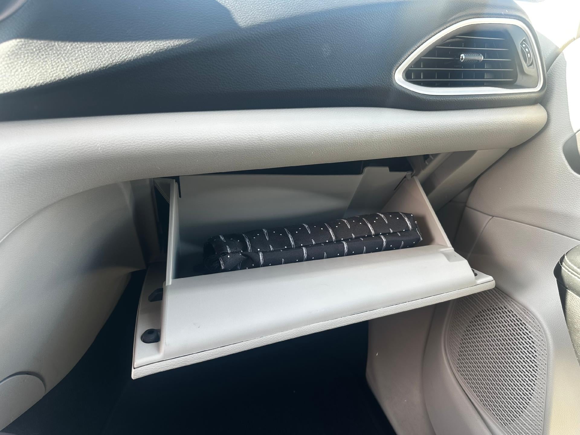 2022 Chrysler Pacifica Touring L FWD