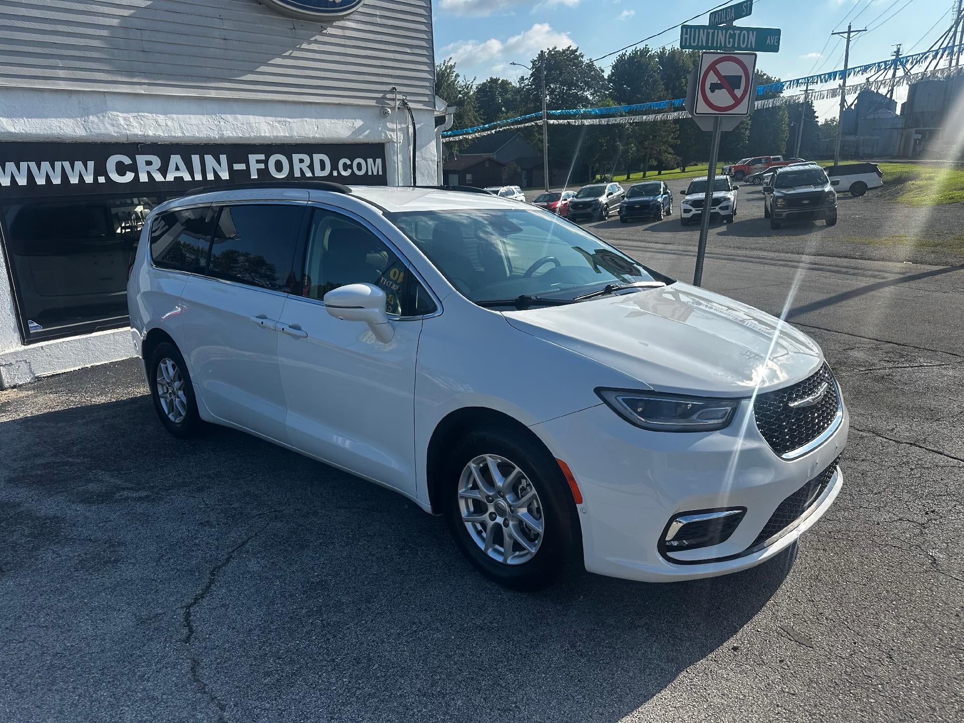 2022 Chrysler Pacifica Touring L FWD