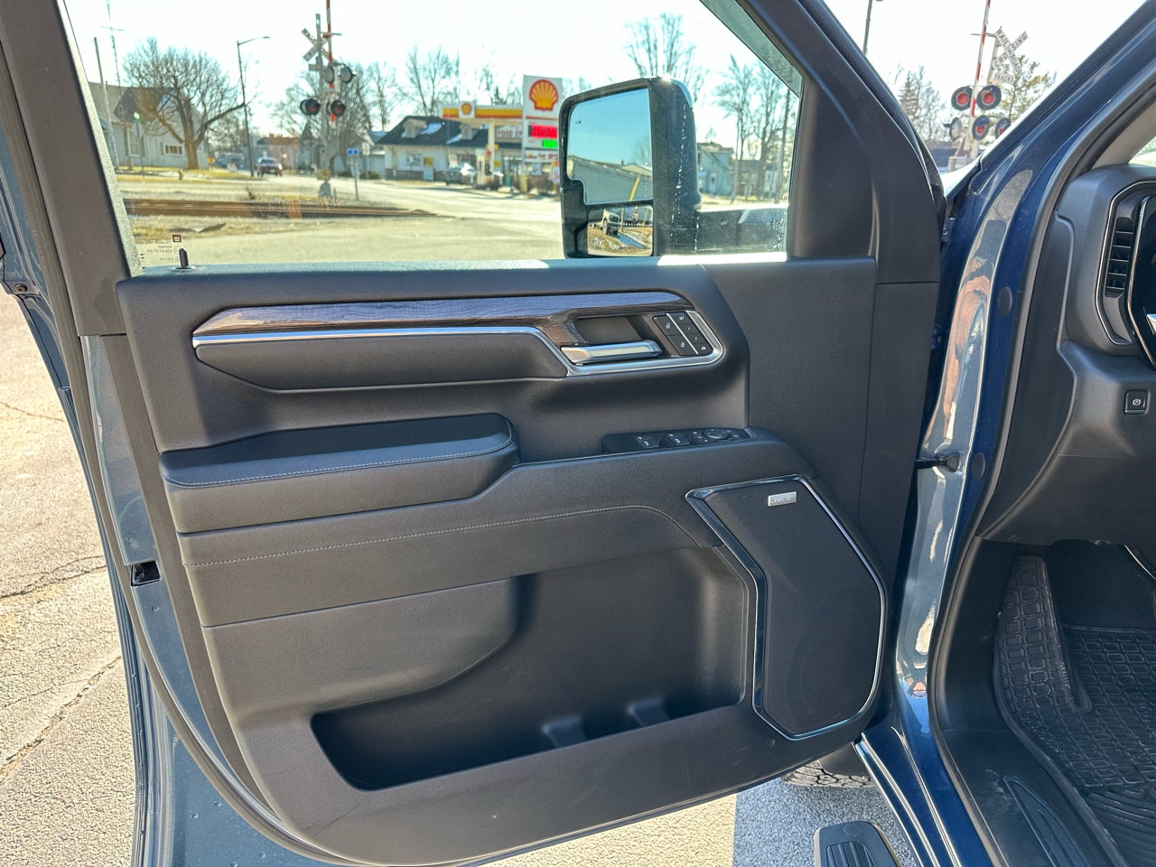 2024 Chevrolet Silverado 2500 HD Crew Cab Standard Box 4-Wheel Drive LTZ