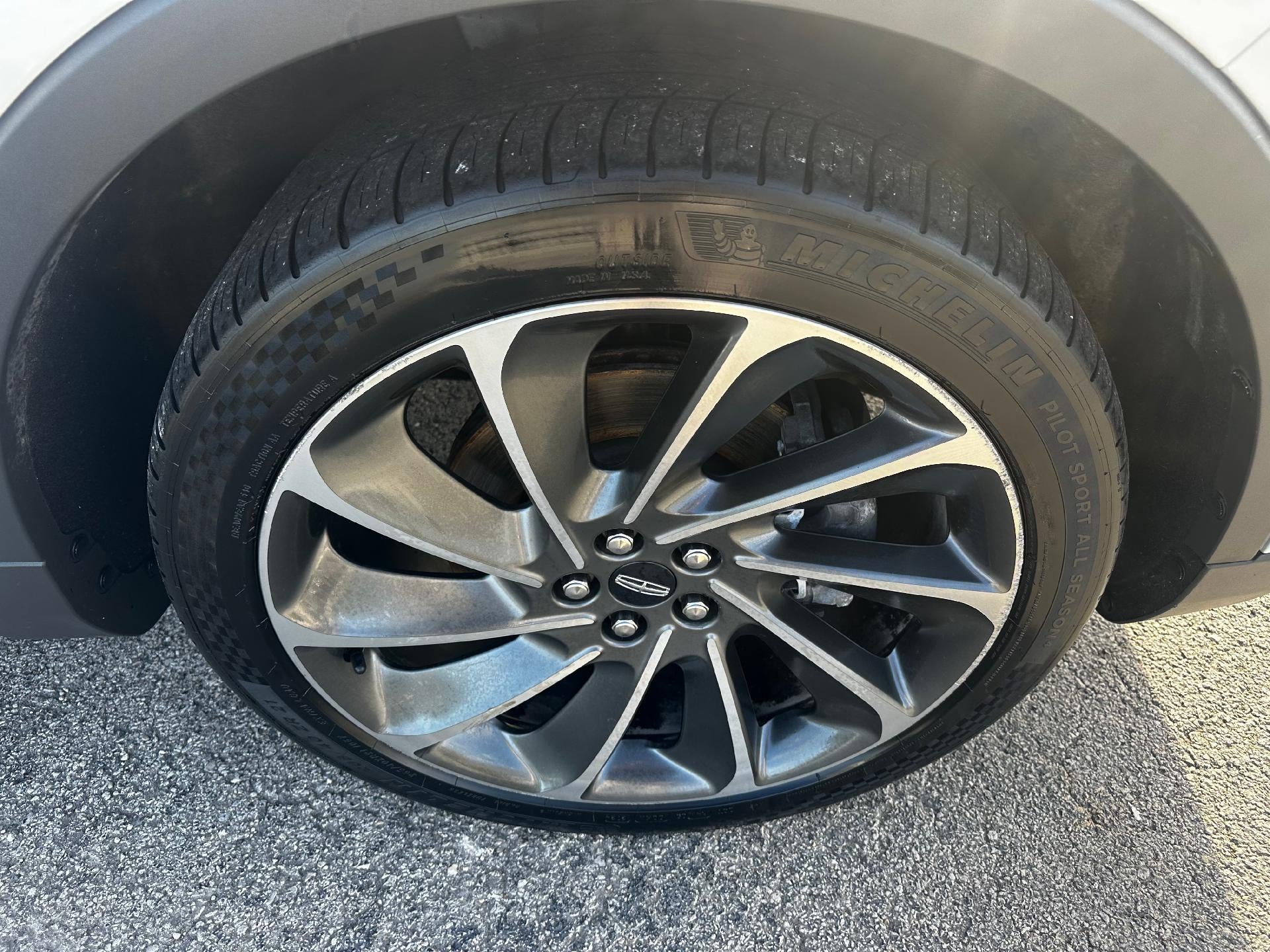 2020 Lincoln Nautilus Reserve AWD