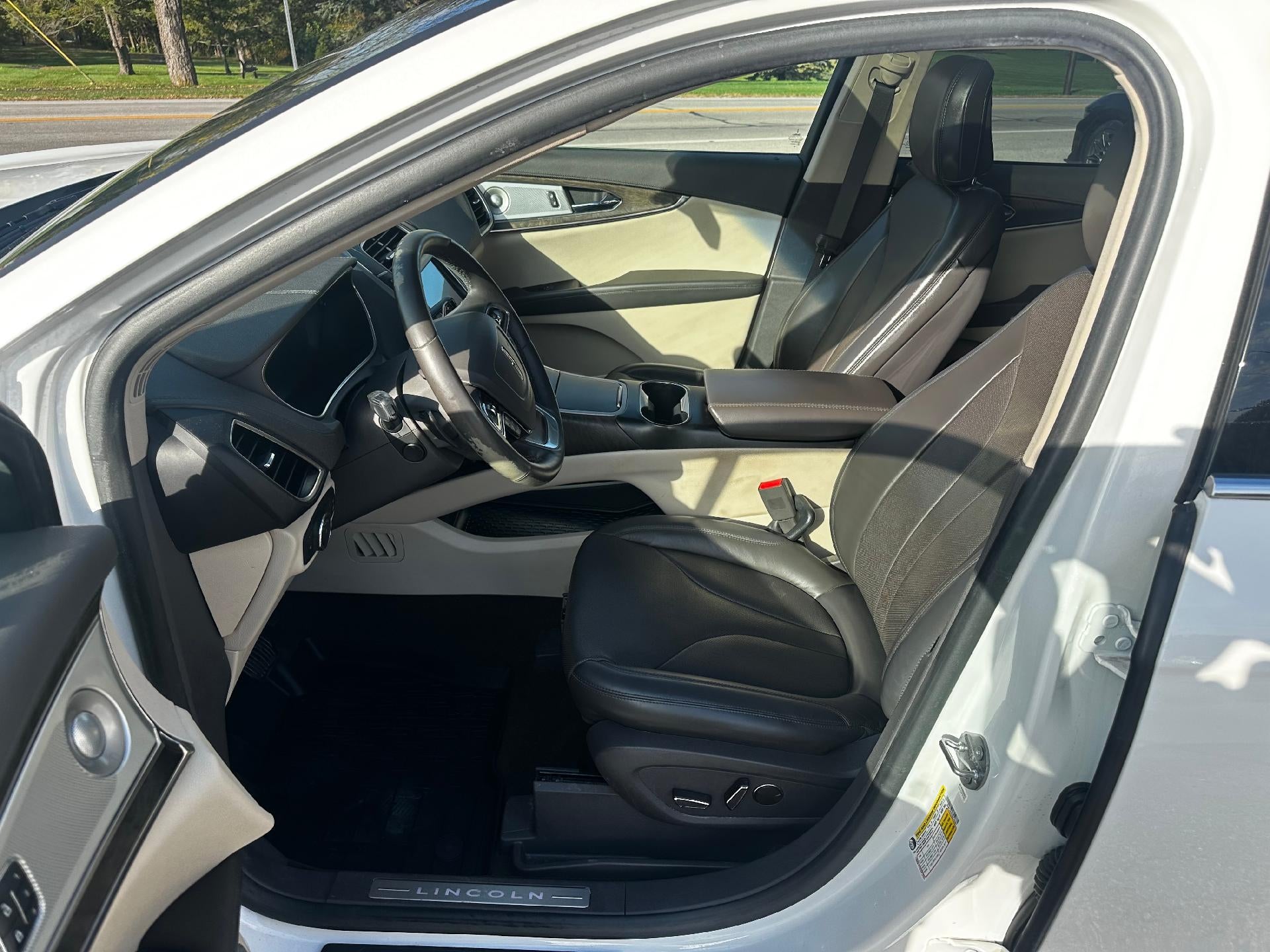2020 Lincoln Nautilus Reserve AWD