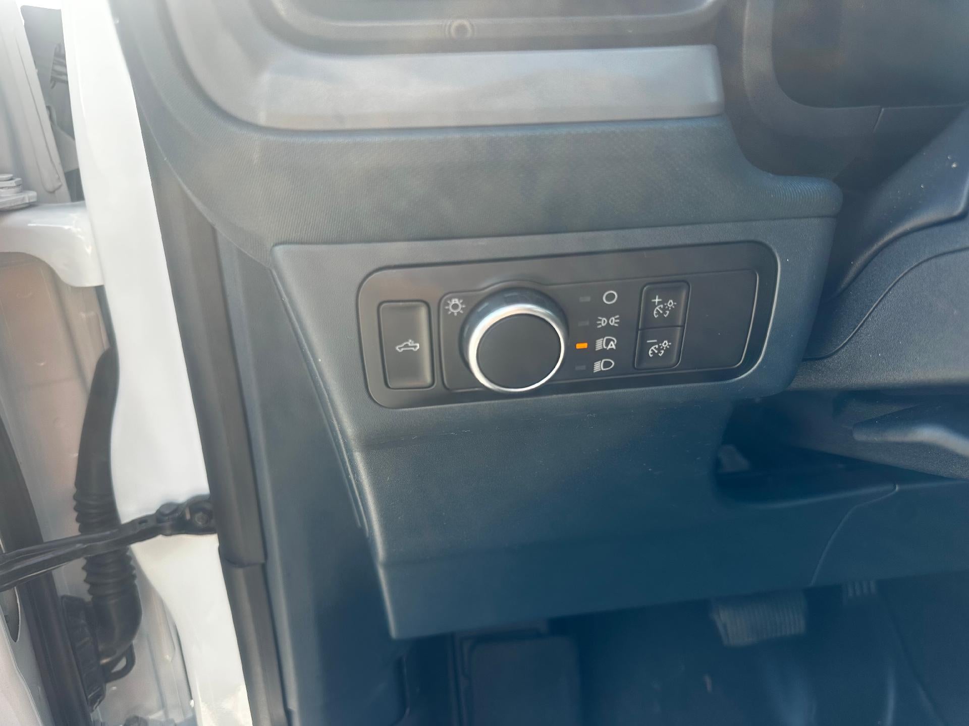 2026 Ford Maverick XL AWD SuperCrew