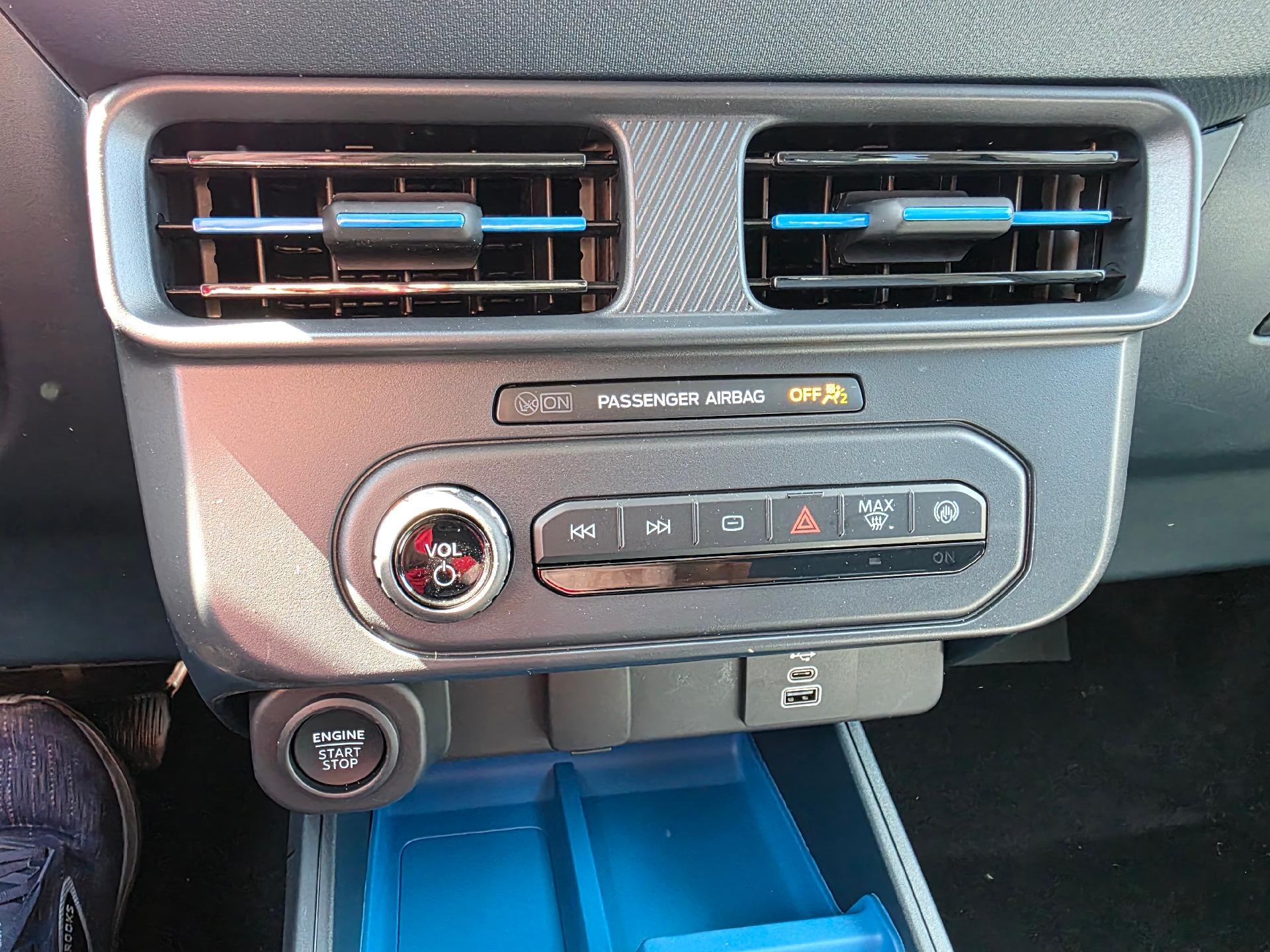 2025 Ford Maverick XLT - Photo 29